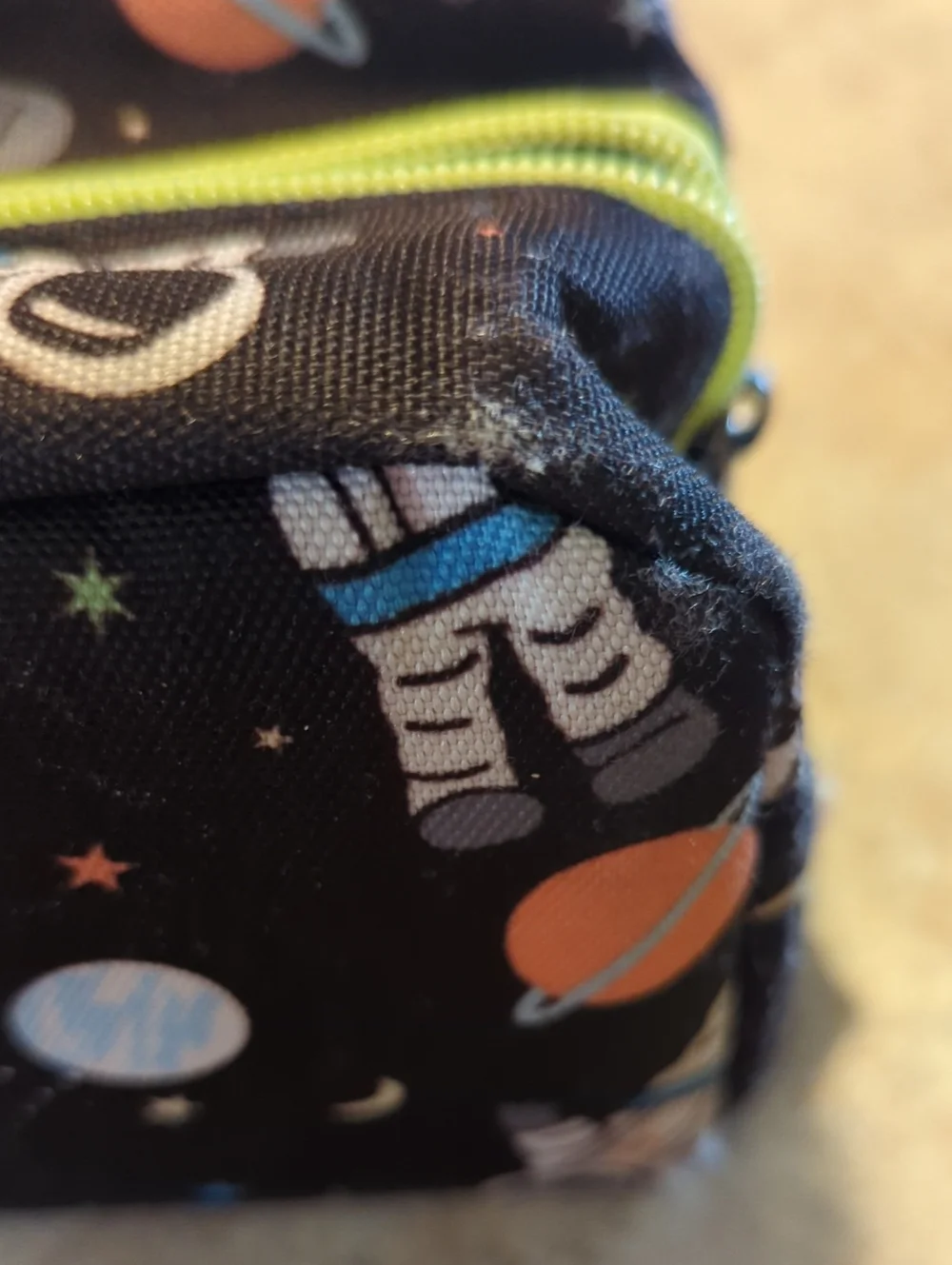 Kids Space Black Lunch Cooler Pouch insulated Freeze At Night Pack It Astronaut